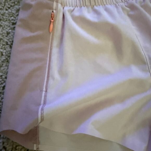 Athleta Girl Hustle 2.5 Shorts - Picture 2 of 5
